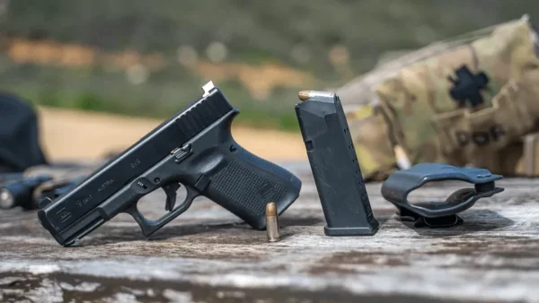 Glock 19 - Image 2
